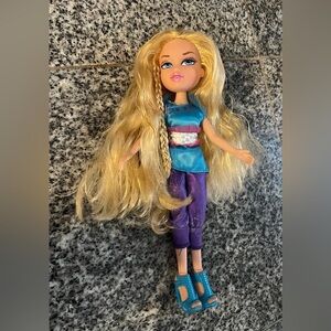 Bratz Desert Jewelz Cloe Doll 2010 Original Outfits & Shoes